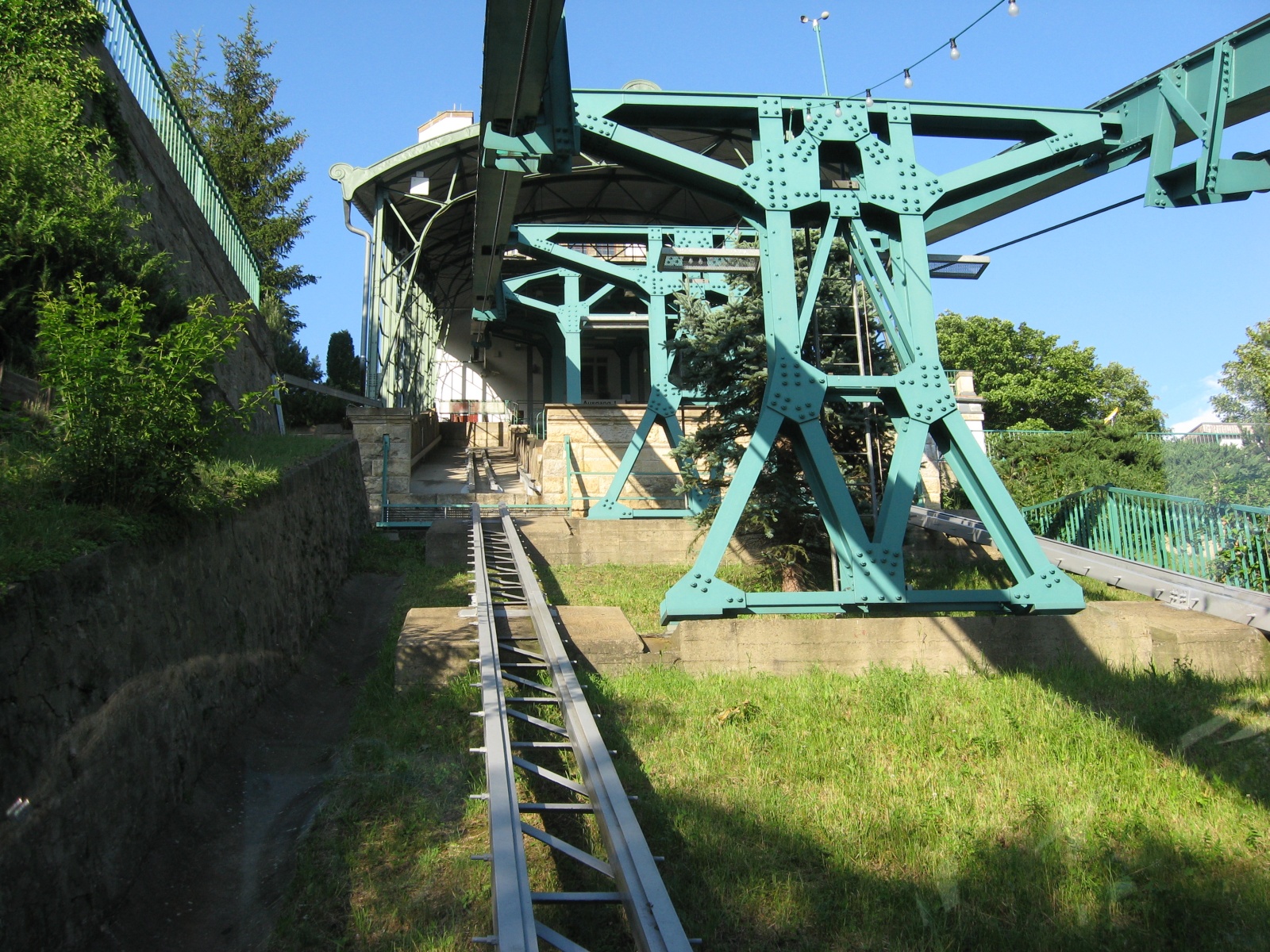 Schwebebahn