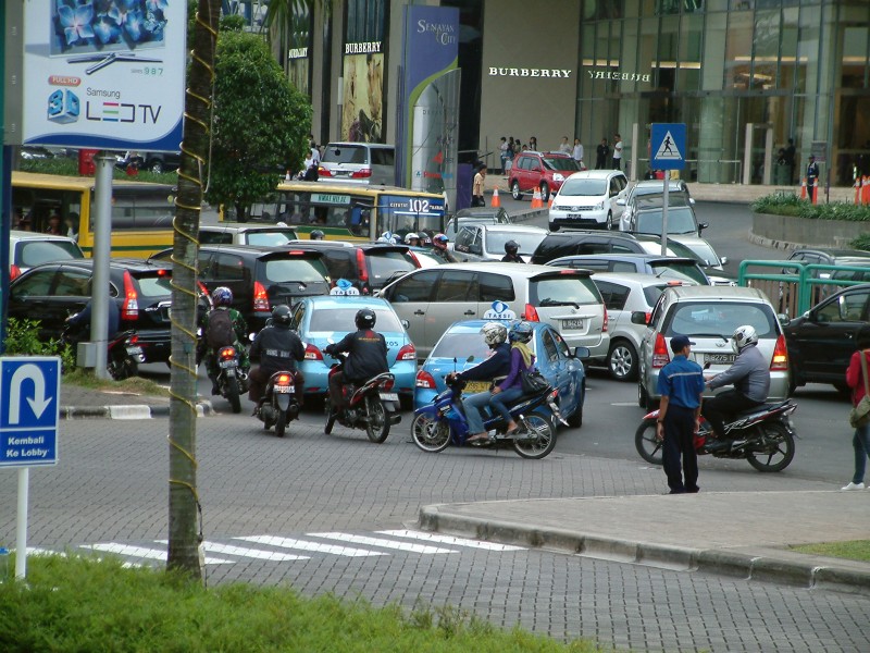 Stra�enverkehr ganz normal