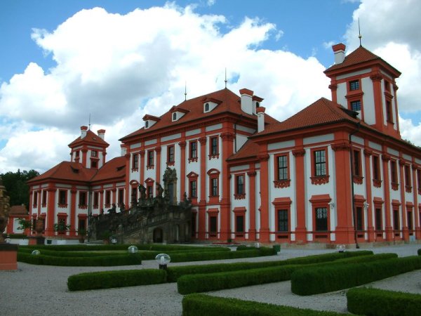 Schloss Troja