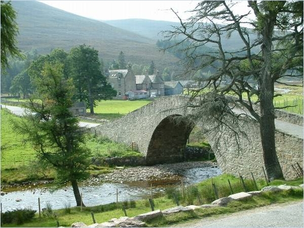 Br�cke unweit Balmoral